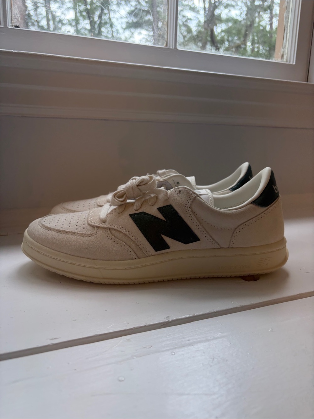 New Balance Off-White Sneakers with green 'N' Logo